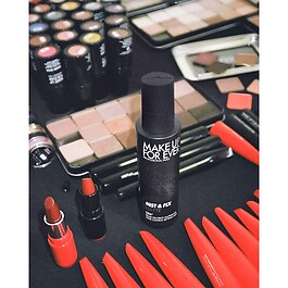 Mist & Fix Matte  - Matlaştıran Sabitleyici Sprey